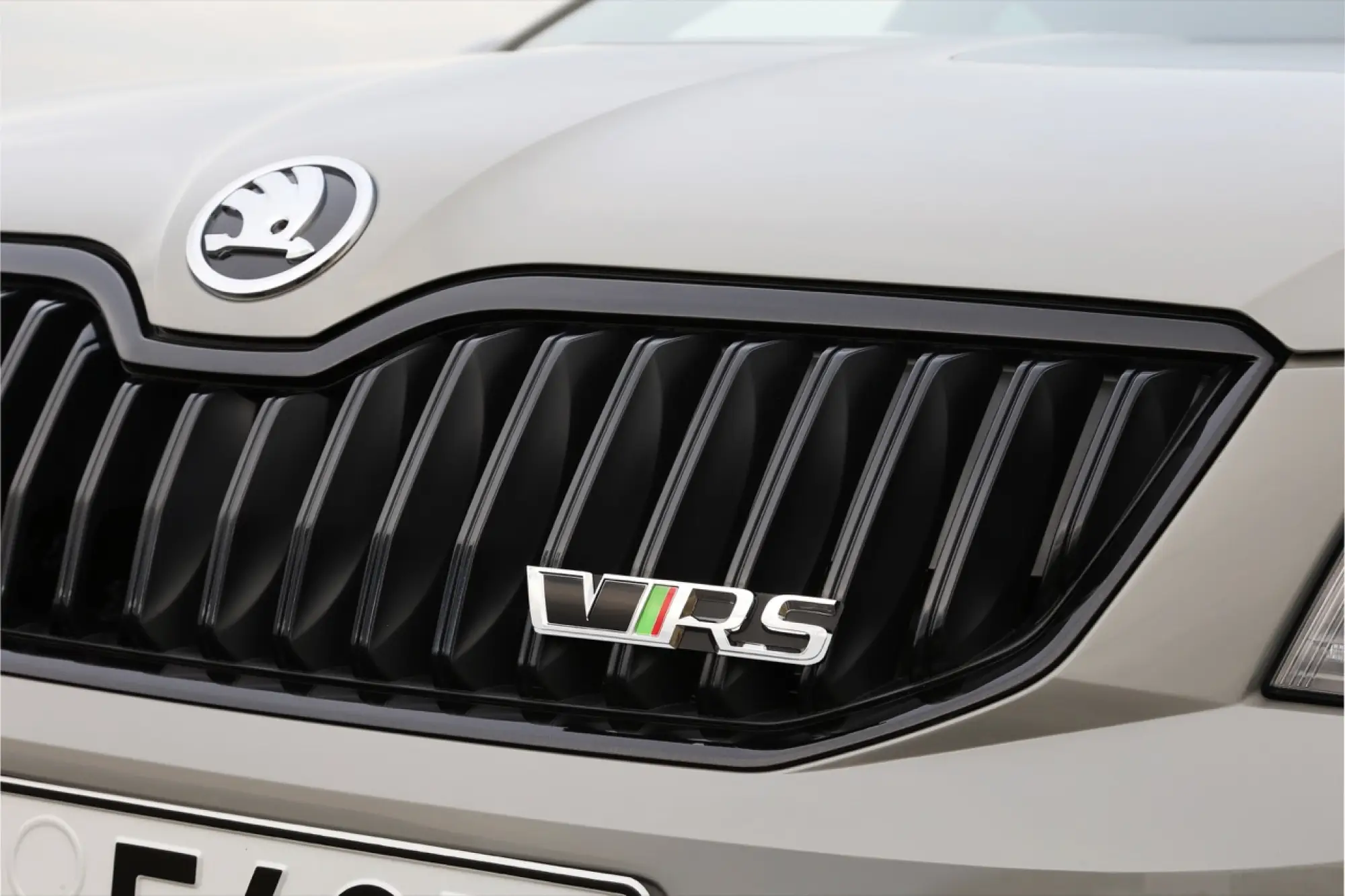 Skoda Octavia RS 230 - foto del modello - 4