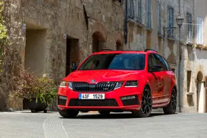 Skoda Octavia RS 245 MY 2017