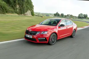 Skoda Octavia RS 245 MY 2017