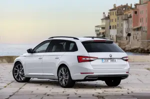 Skoda Octavia RS e Scout 2017 - nuova galleria