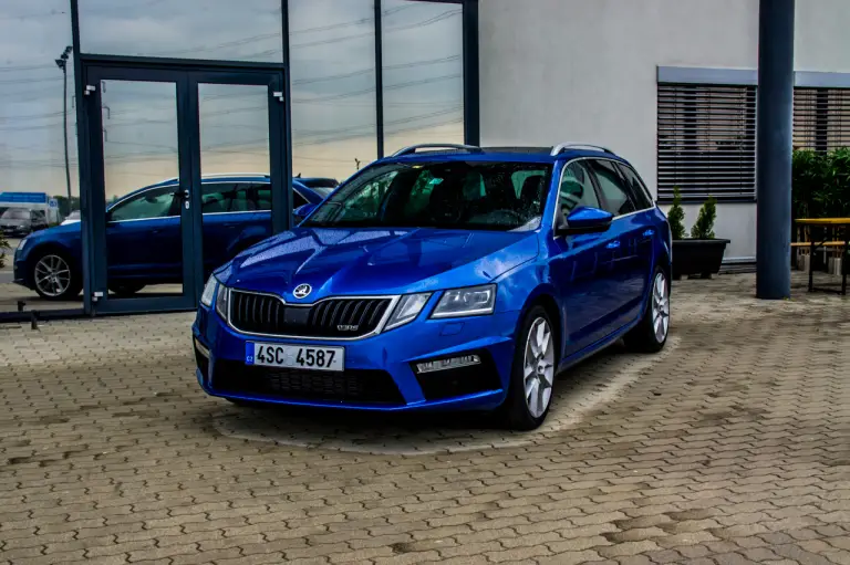 Skoda Octavia RS e Scout MY 2017 - Primo Contatto - 5