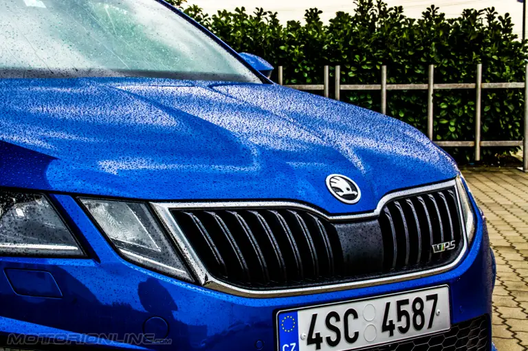 Skoda Octavia RS e Scout MY 2017 - Primo Contatto - 13