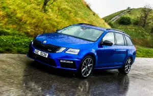 Skoda Octavia RS e Scout MY 2017 - Primo Contatto - 46