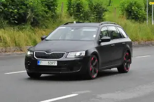 Skoda Octavia RS Plus - Foto spia 03-07-2014