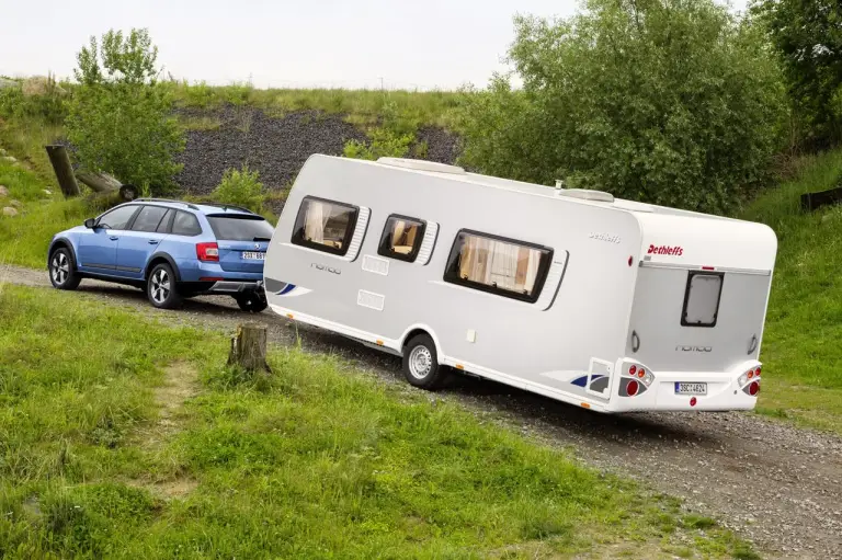 Skoda Octavia Scout 2014  - 3