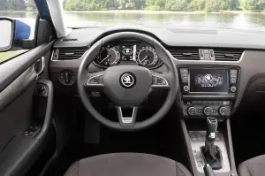 Skoda Octavia Scout 2014  - 14