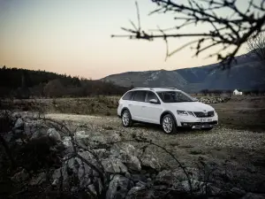 Skoda Octavia Scout MY 2017