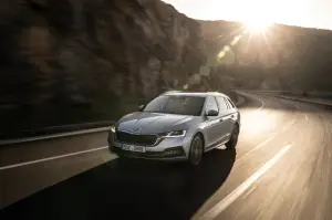 Skoda Octavia Wagon 25 anni - Foto