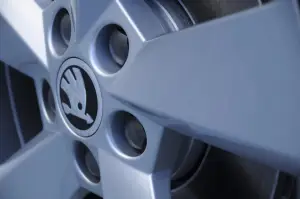 Skoda Rapid 2012 teaser ufficiali - 2