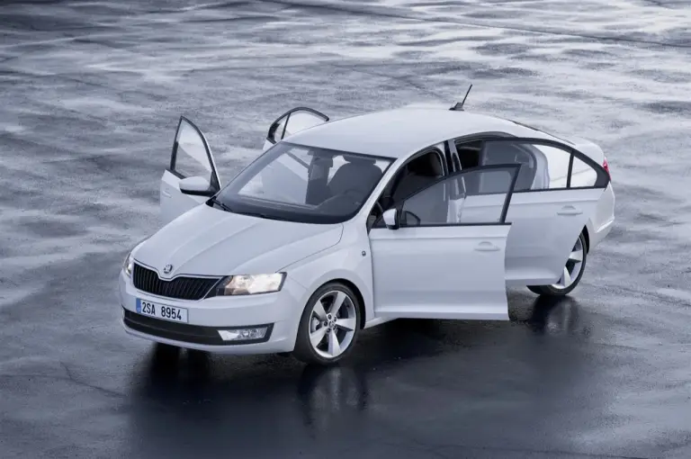 Skoda Rapid 2013 - nuove foto ufficiali - 1