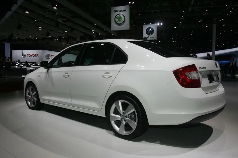 Skoda Rapid - Salone di Parigi 2012 - 8