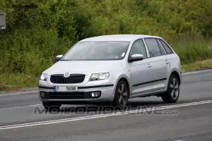 Skoda Rapid Spaceback - Foto spia 09-07-2013 - 1