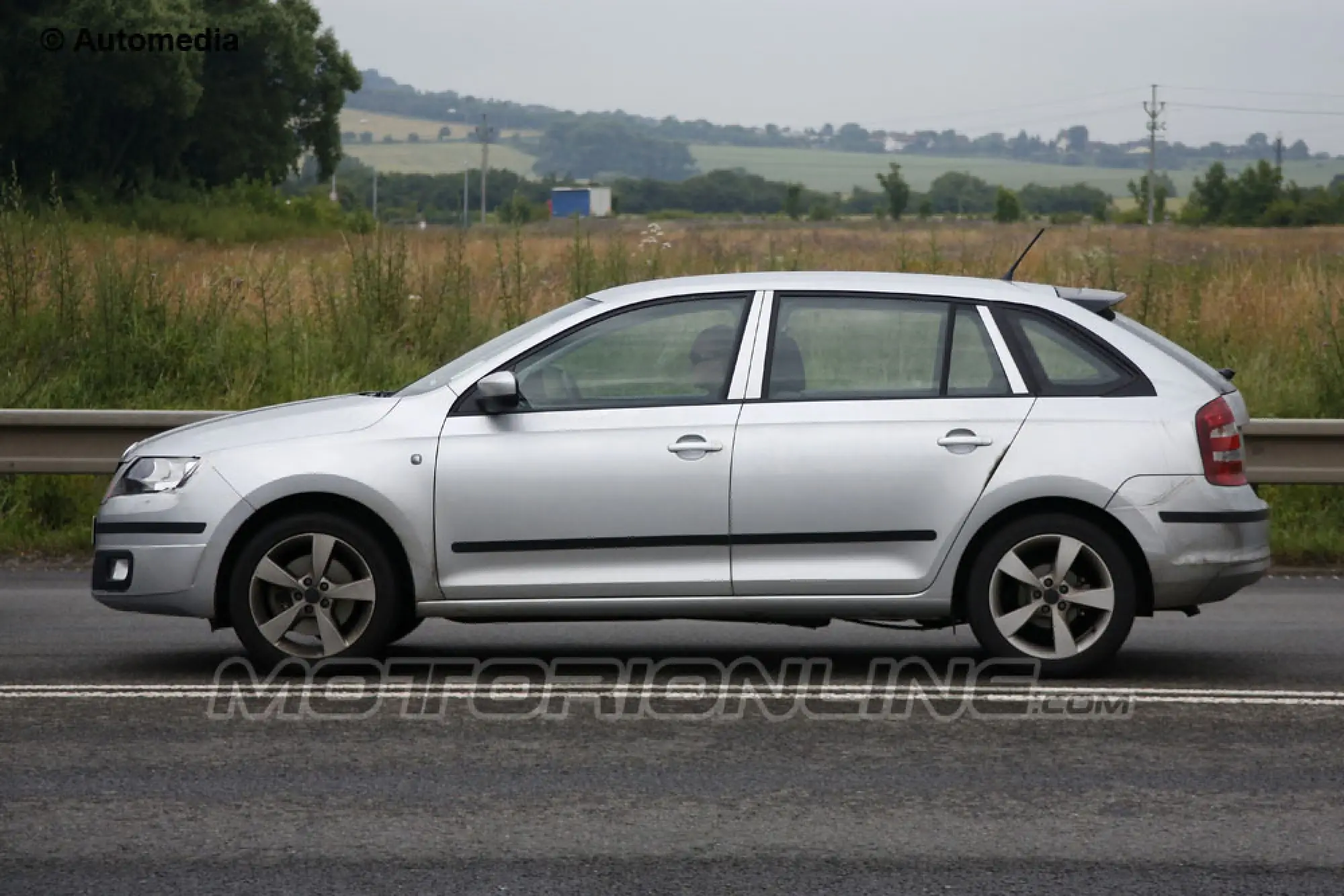 Skoda Rapid Spaceback - Foto spia 09-07-2013 - 3