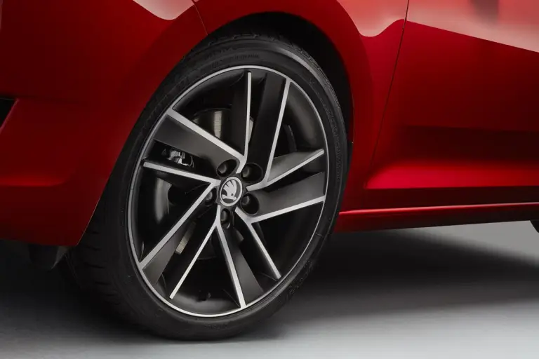 Skoda Rapid Spaceback MY 2017 - 22