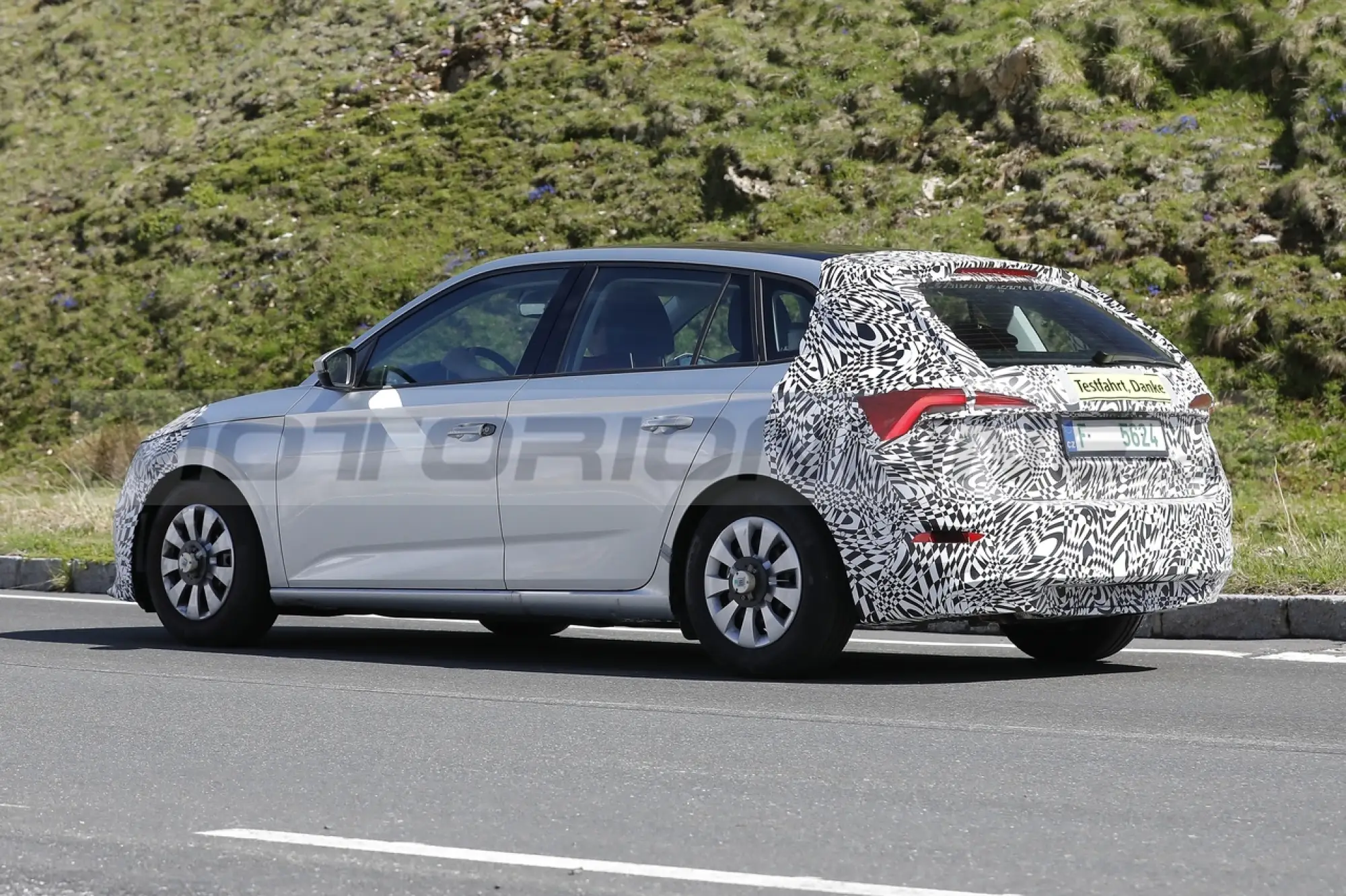 Skoda Scala 2023 - Foto Spia 03-06-2022 - 12