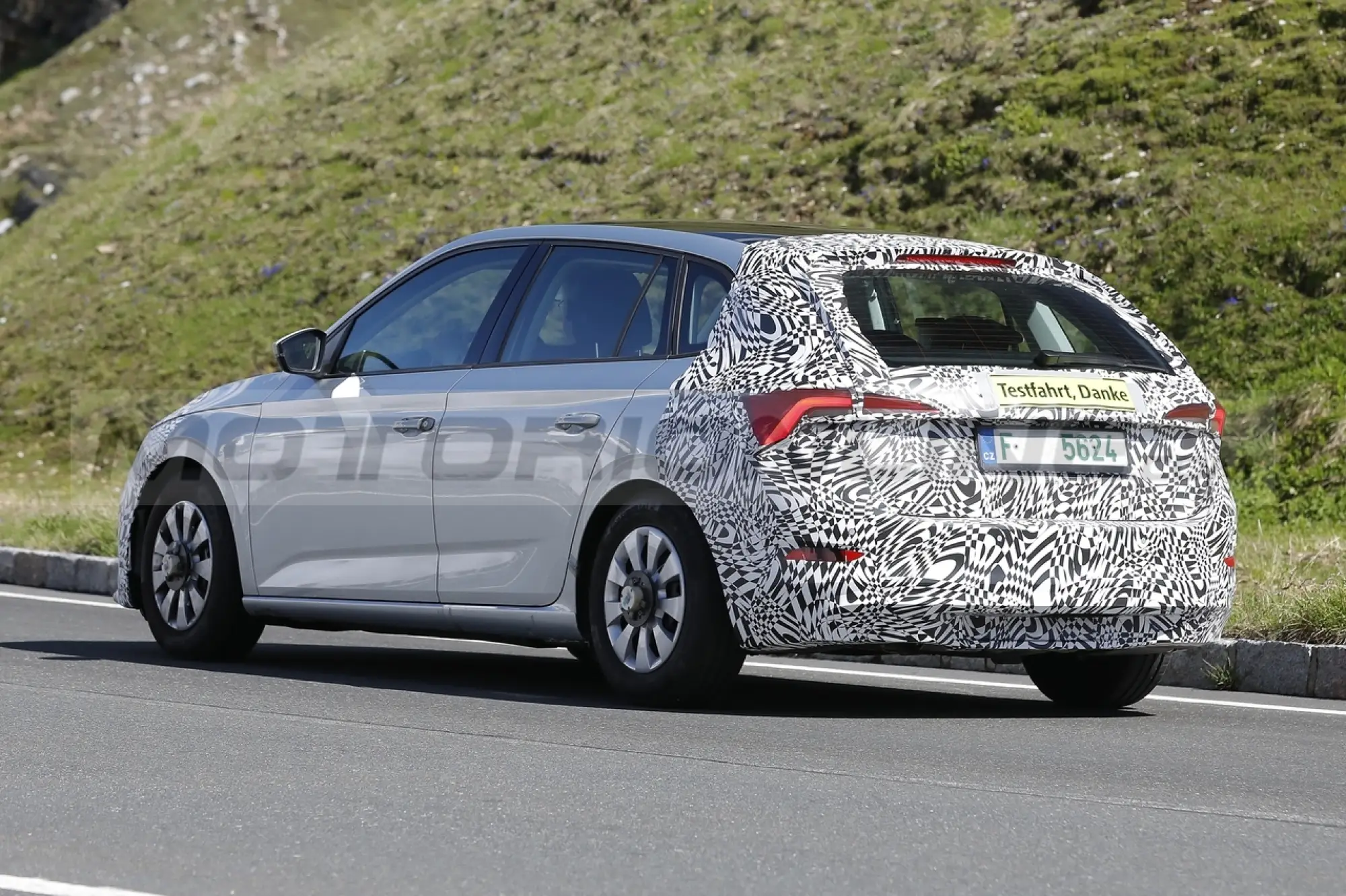Skoda Scala 2023 - Foto Spia 03-06-2022 - 7
