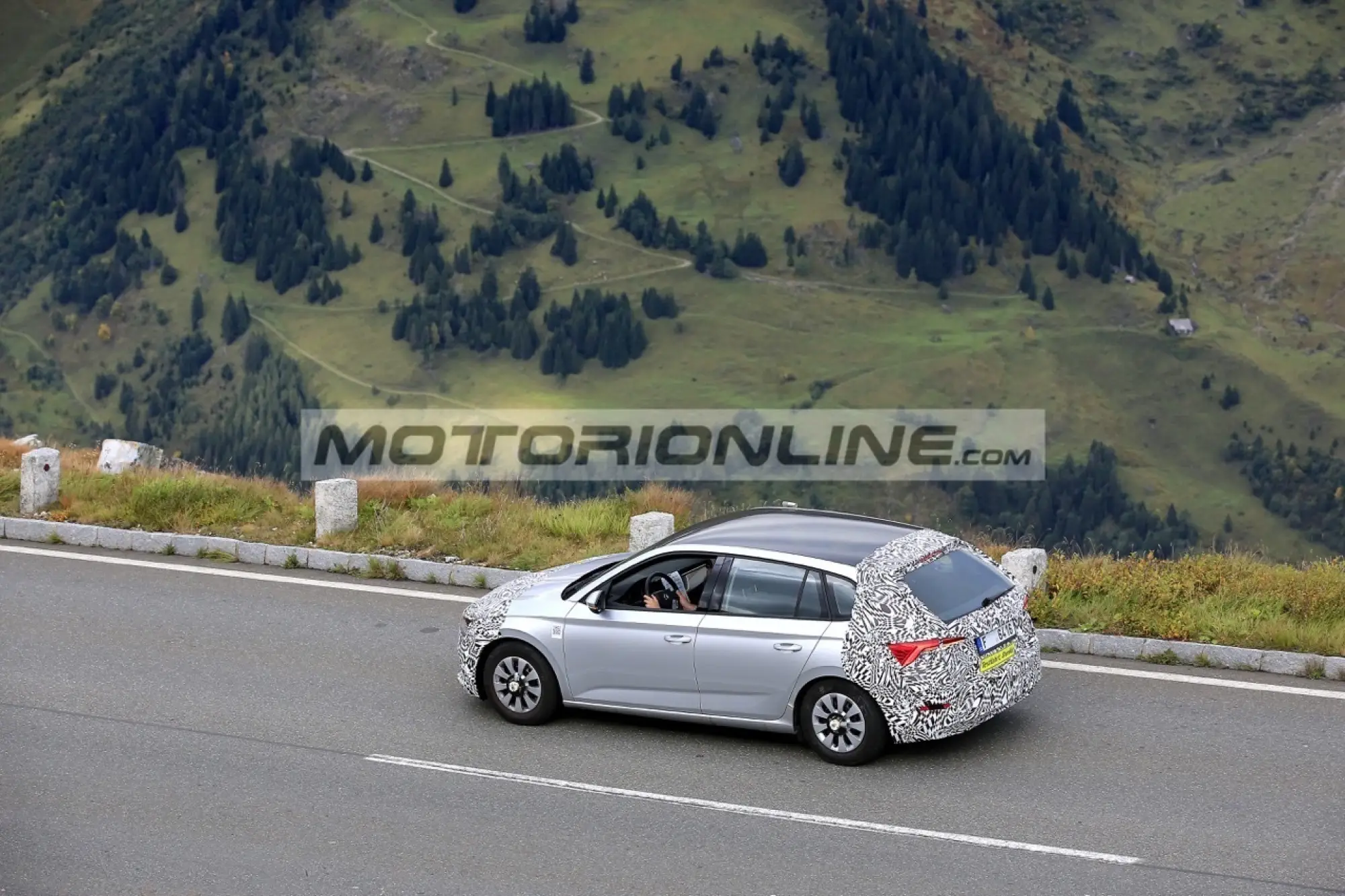 Skoda Scala facelift - Foto spia 6-10-2021 - 16