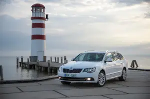 Skoda Superb 2013 - 6