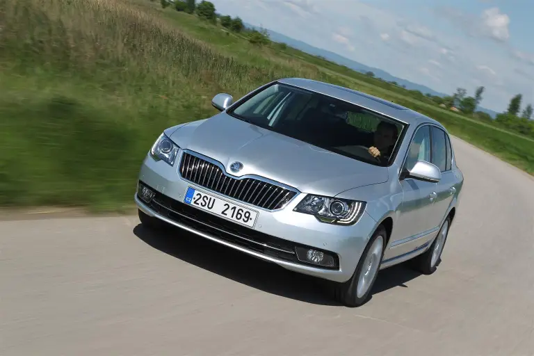 Skoda Superb 2013 - 39