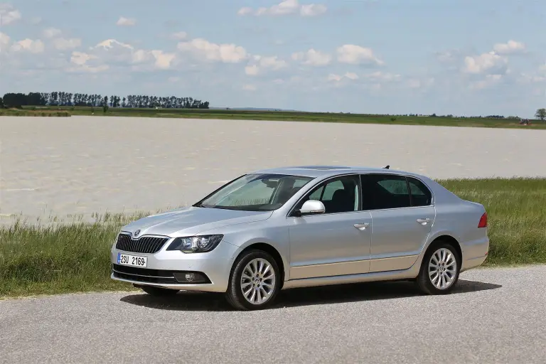 Skoda Superb 2013 - 30