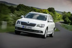 Skoda Superb 2013 - 38