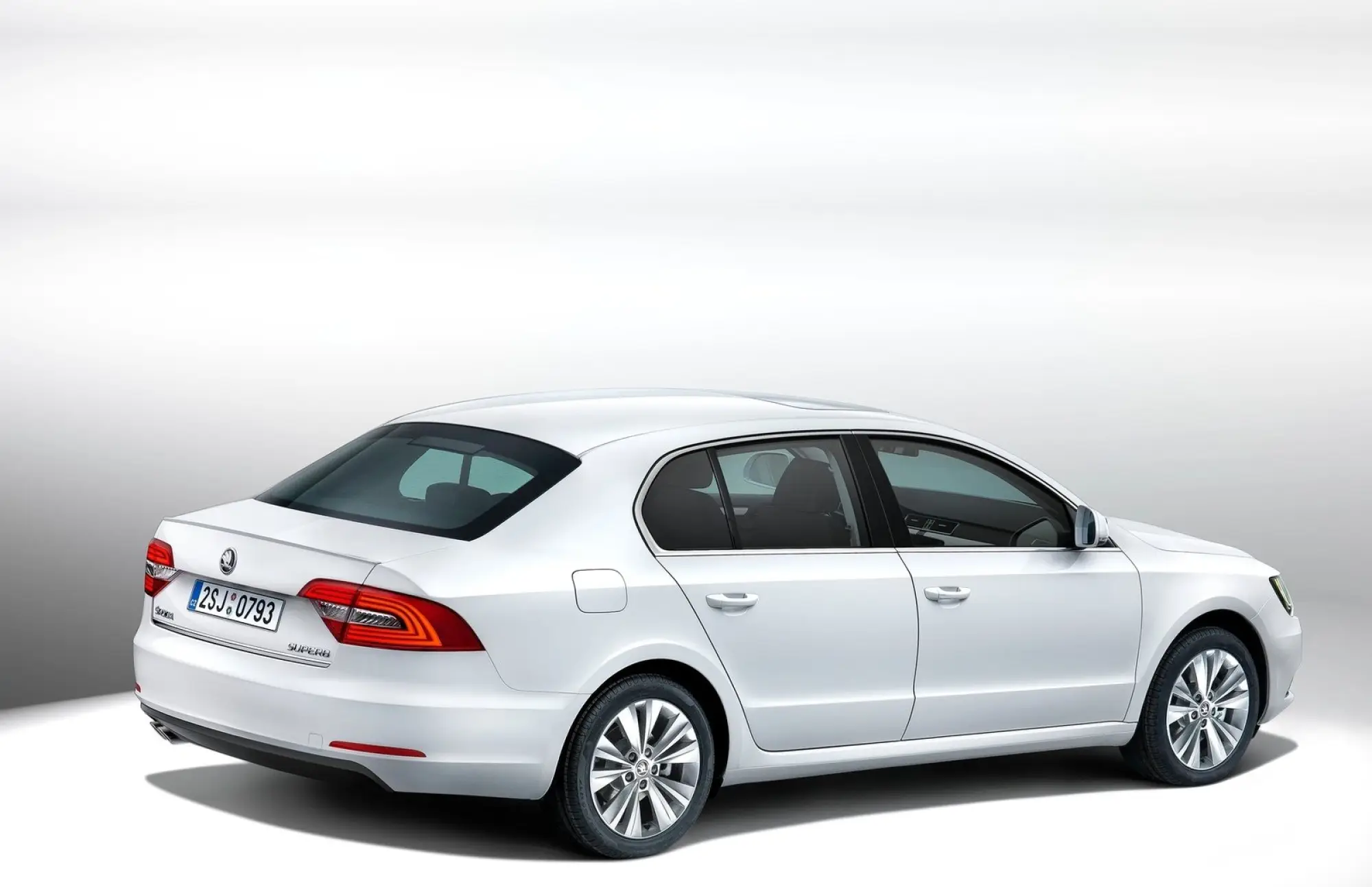 Skoda Superb 2014 - 1