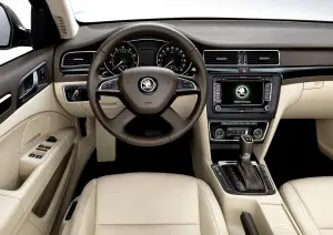 Skoda Superb 2014 - 4