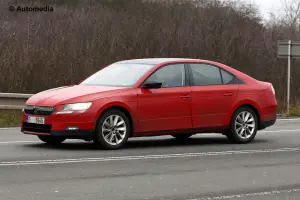 Skoda Superb 2015 - Foto spia 17-12-2014 - 3
