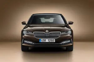 Skoda Superb 2019 - 10