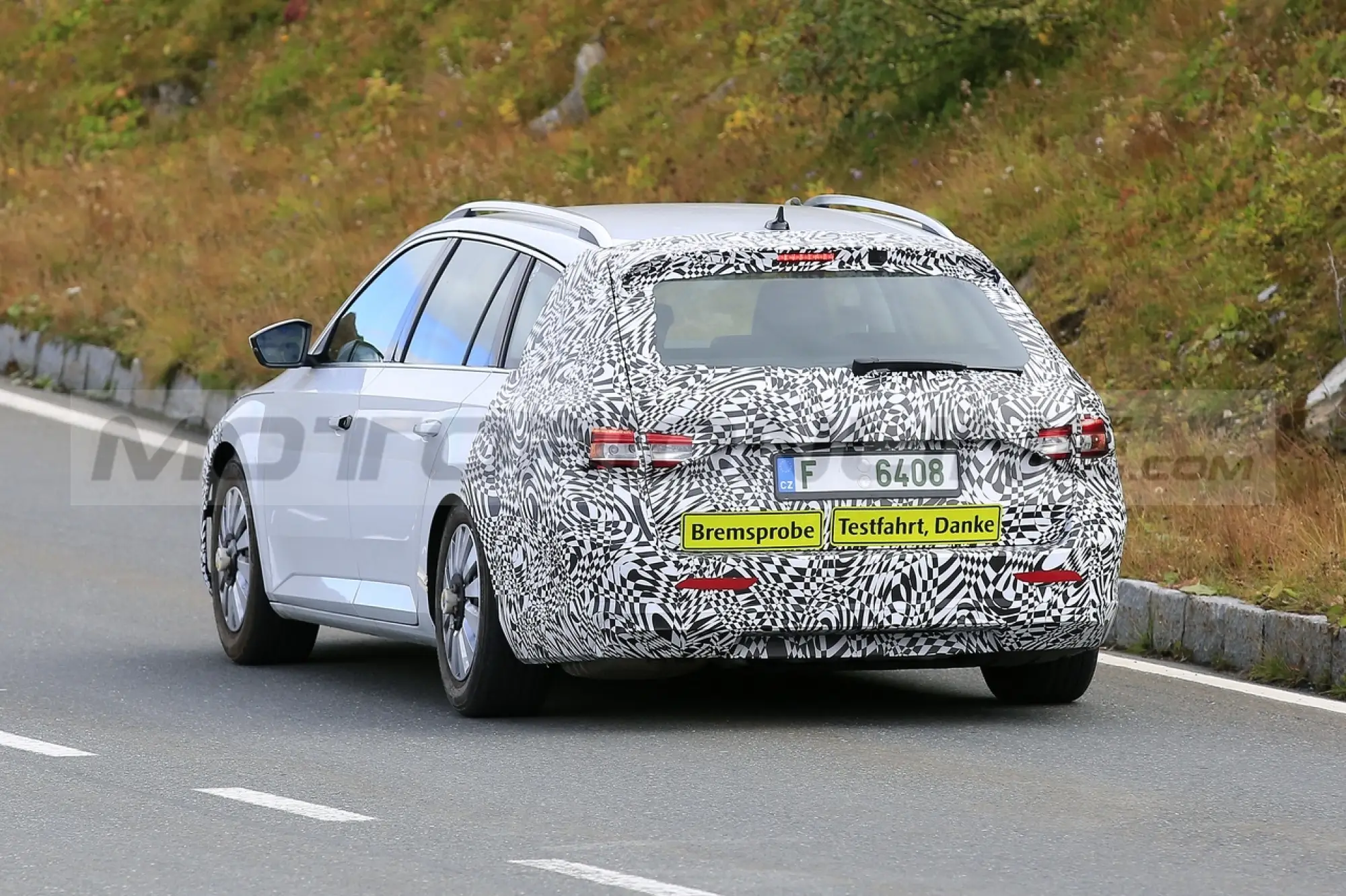 Skoda Superb 2023 - Foto Spia 01-10-2021 - 16