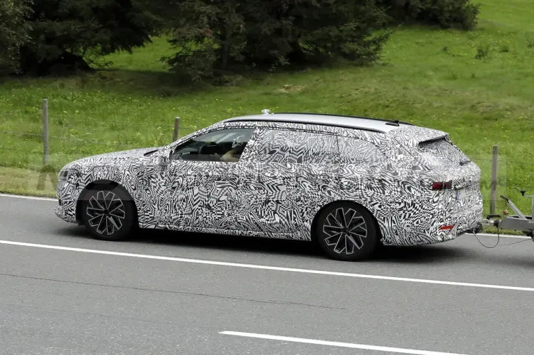Skoda Superb 2023 - Foto Spia 19-09-2022 - 9