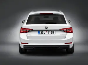 Skoda Superb Combi 2015