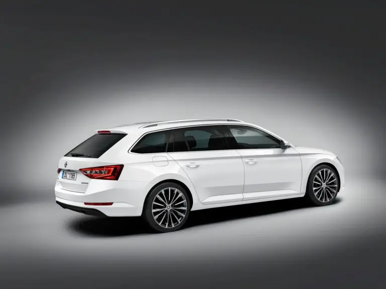 Skoda Superb Combi 2015 - 4