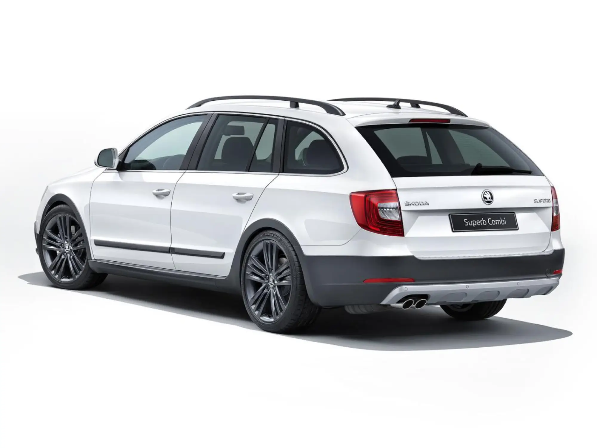 Skoda Superb Combi Outdoor - 2