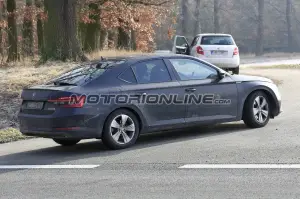 Skoda Superb MY 2020 foto spia 12 febbraio 2019