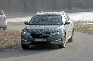 Skoda Superb MY 2020 foto spia 12 febbraio 2019