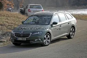 Skoda Superb MY 2020 foto spia 12 febbraio 2019