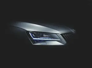 Skoda Superb - prime foto ufficiali sul web 