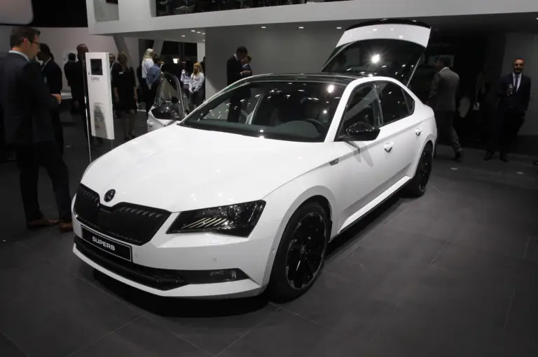 Skoda Superb Sportline - Salone di Francoforte 2015 - 9