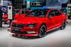 Skoda Superb SportLine - Salone di Ginevra 2016 - 12