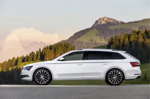 Skoda Superb Wagon MY 2015