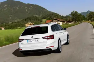 Skoda Superb Wagon MY 2015 - 11