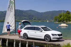 Skoda Superb Wagon MY 2015 - 15