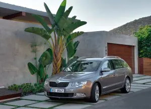 Skoda Superb Wagon - 7