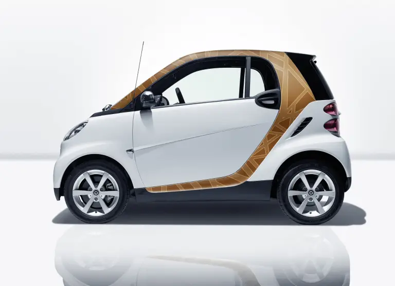 Smart Art Sticker & Brabus Led - 10