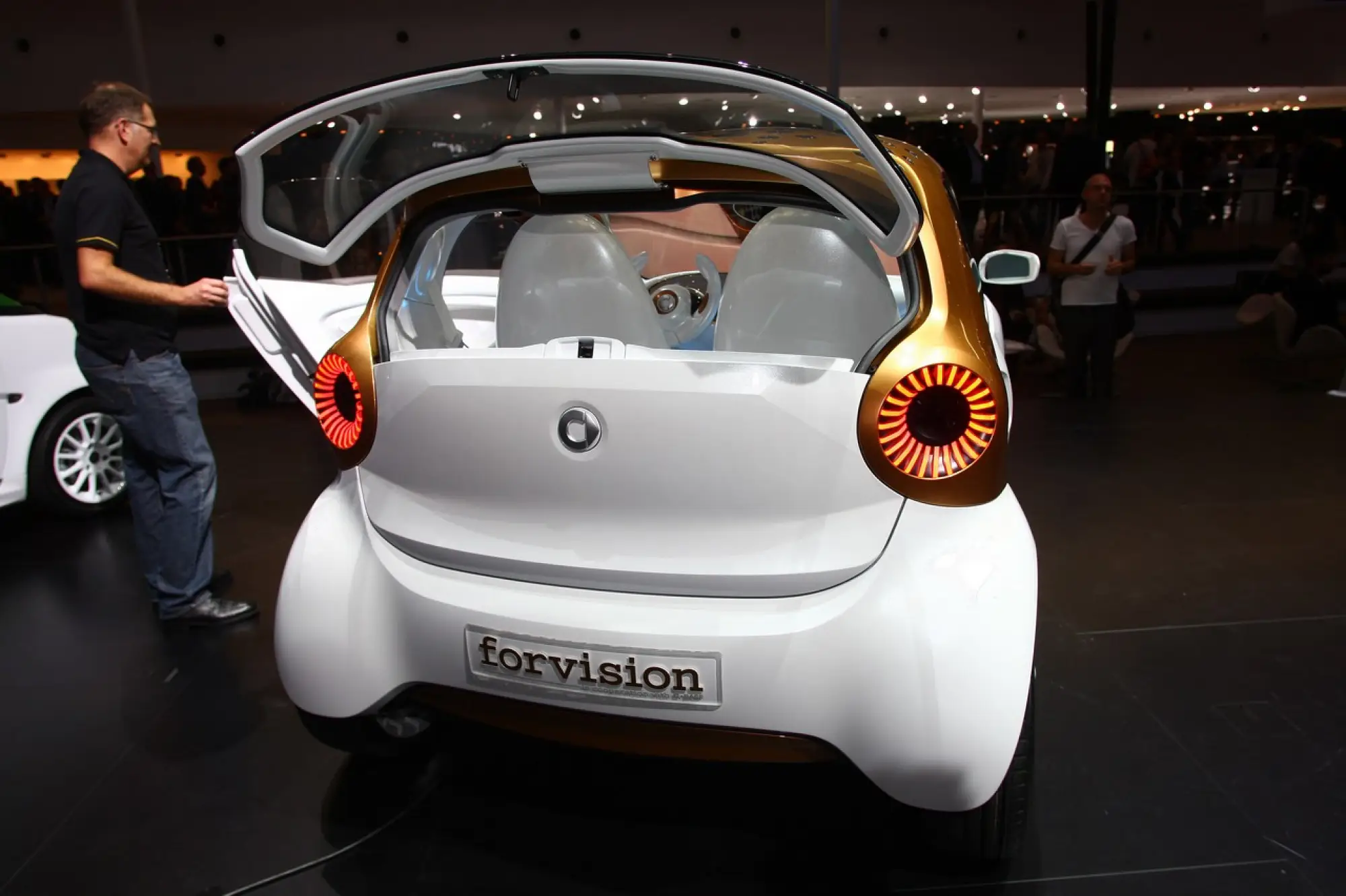 Smart Concept Forvision - Salone di Francoforte 2011 - 8