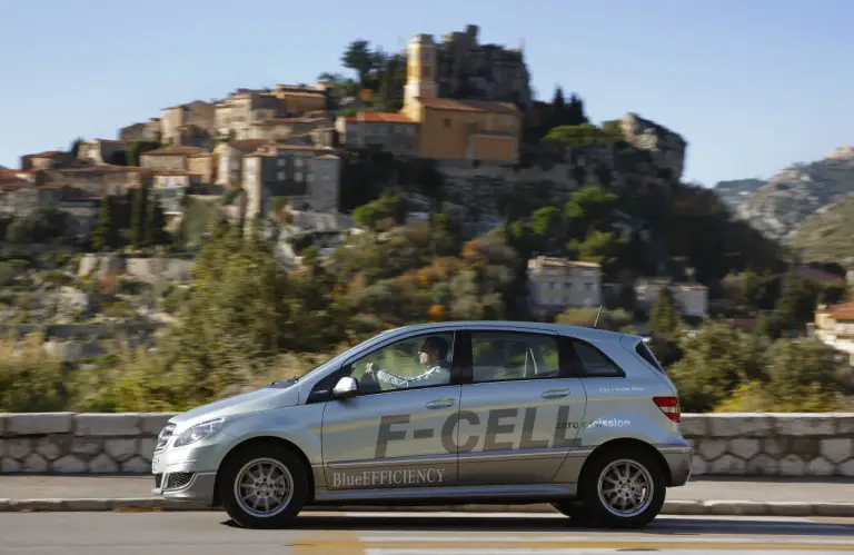 Smart Electric Drive & Mercedes Classe B Fuel Cell - 11