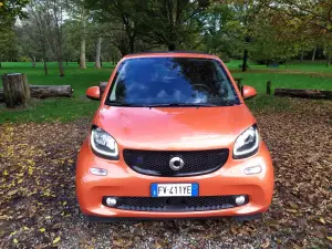 Smart EQ fortwo cabrio 2019 - Prova su strada - 22