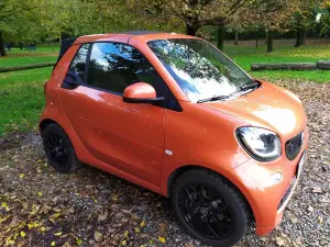 Smart EQ fortwo cabrio 2019 - Prova su strada - 26