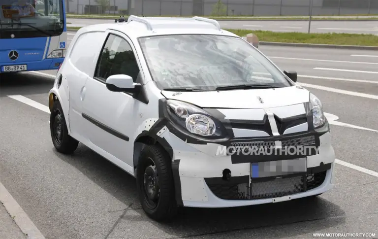 Smart ForFour 2015 foto spia luglio 2012 - 1